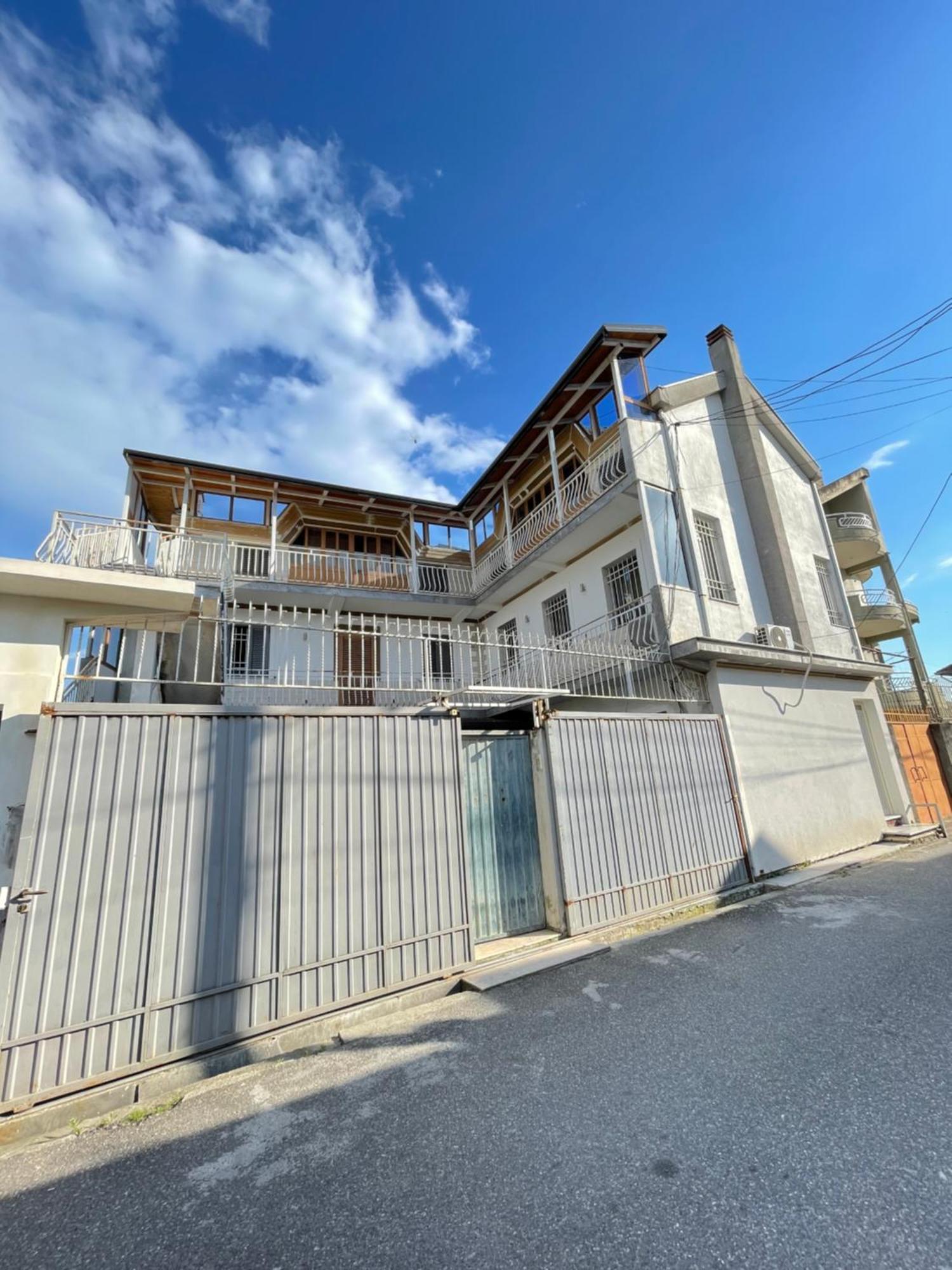 Vila Nela Shkodër Exteriör bild
