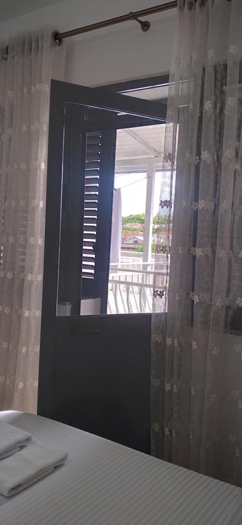 Vila Nela Shkodër Exteriör bild